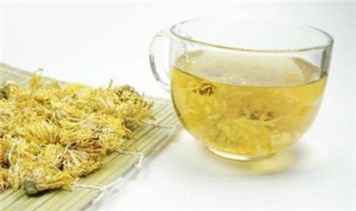 菊花和枸杞一起泡的功效和作用-图片1