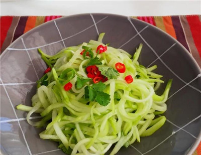 凉拌佛手瓜怎么做好吃，凉拌佛手瓜的做法有哪些-图片1