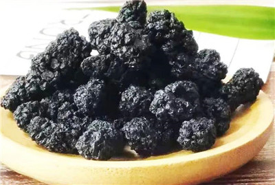 桑葚干泡水喝的功效，桑葚干泡水喝有哪些功效-图片1