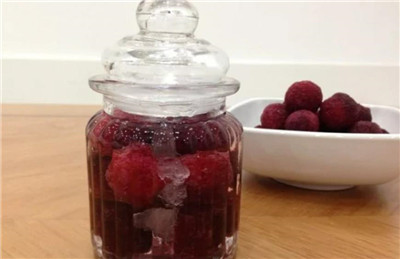 杨梅酒的功效和作用,喝杨梅酒的好处有哪些-图片1