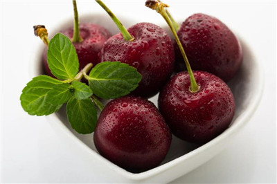 樱桃的营养价值与食用功效-图片1