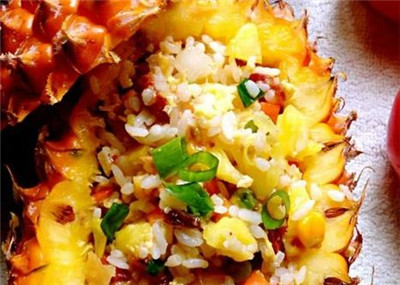 菠萝饭的家常做法大全，菠萝饭怎么做好吃又简单-图片1