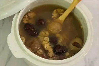 桂圆核桃茶的制作方法，桂圆核桃茶的功效和作用-图片2